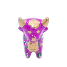 Load image into Gallery viewer, Ceramic Bull/ Hand Painted
