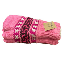 Load image into Gallery viewer, Llama Wool Mittens/ Pink
